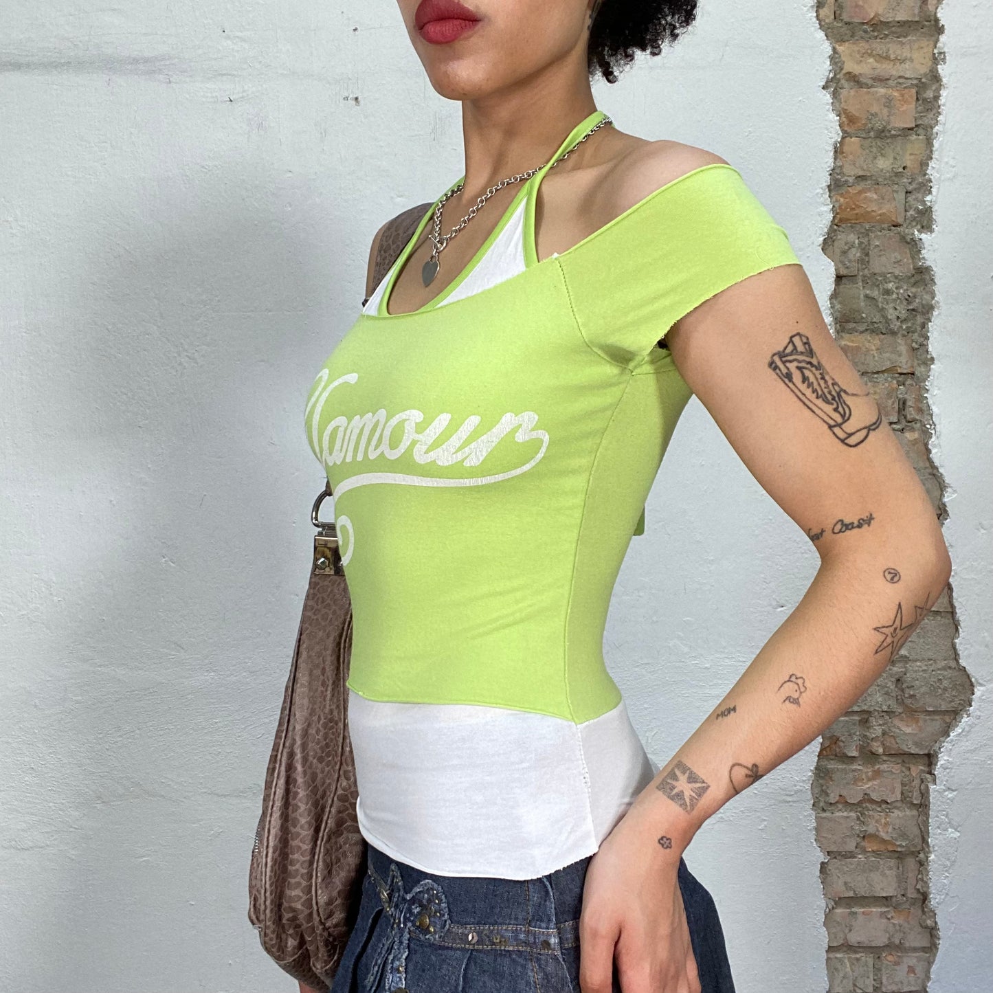 Vintage 2000's Dowtown Girl White and Lime Green Off Shoulder Top with "Glamour" Print (S)