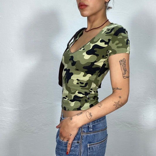 Vintage 2000's Grunge Camo V-Neck Baby Tee (S)