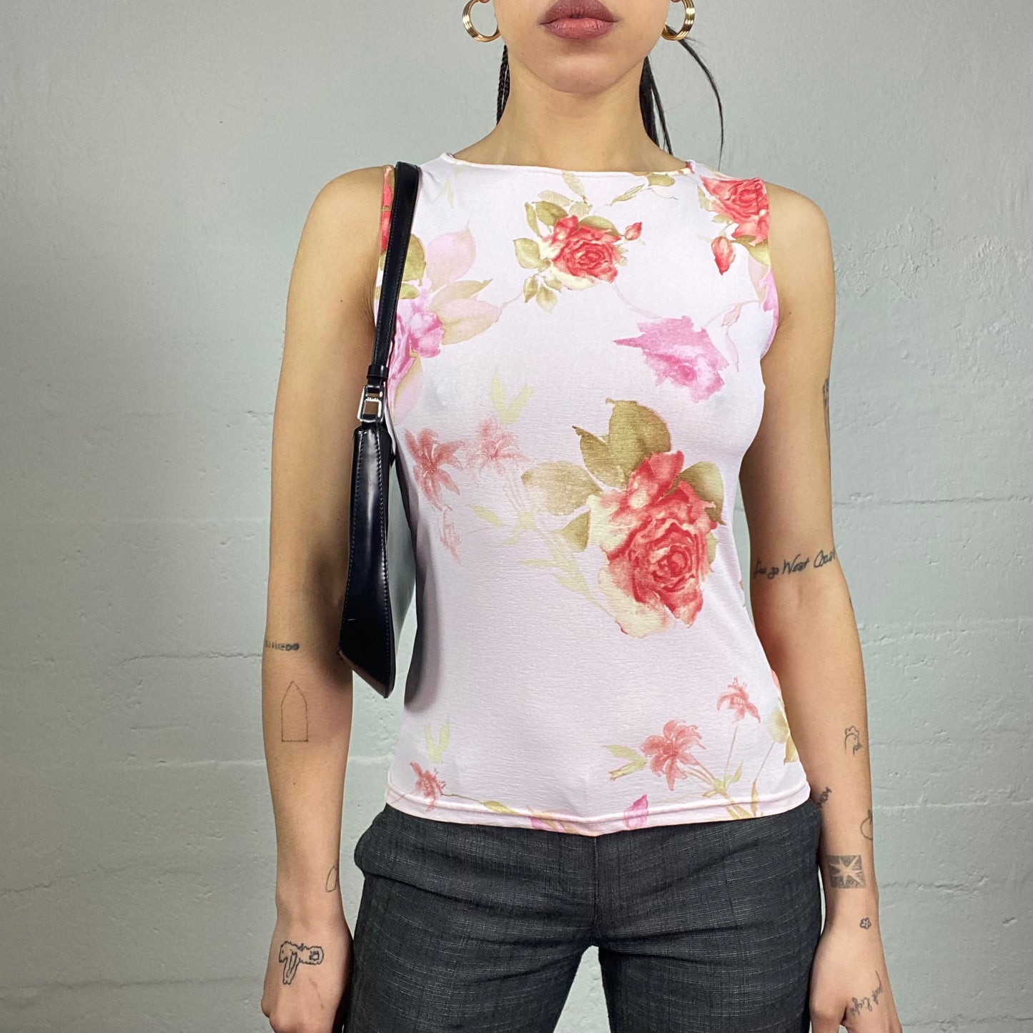 Vintage 2000's Soft Girl Pink Top with Delicate Roses Print (M)