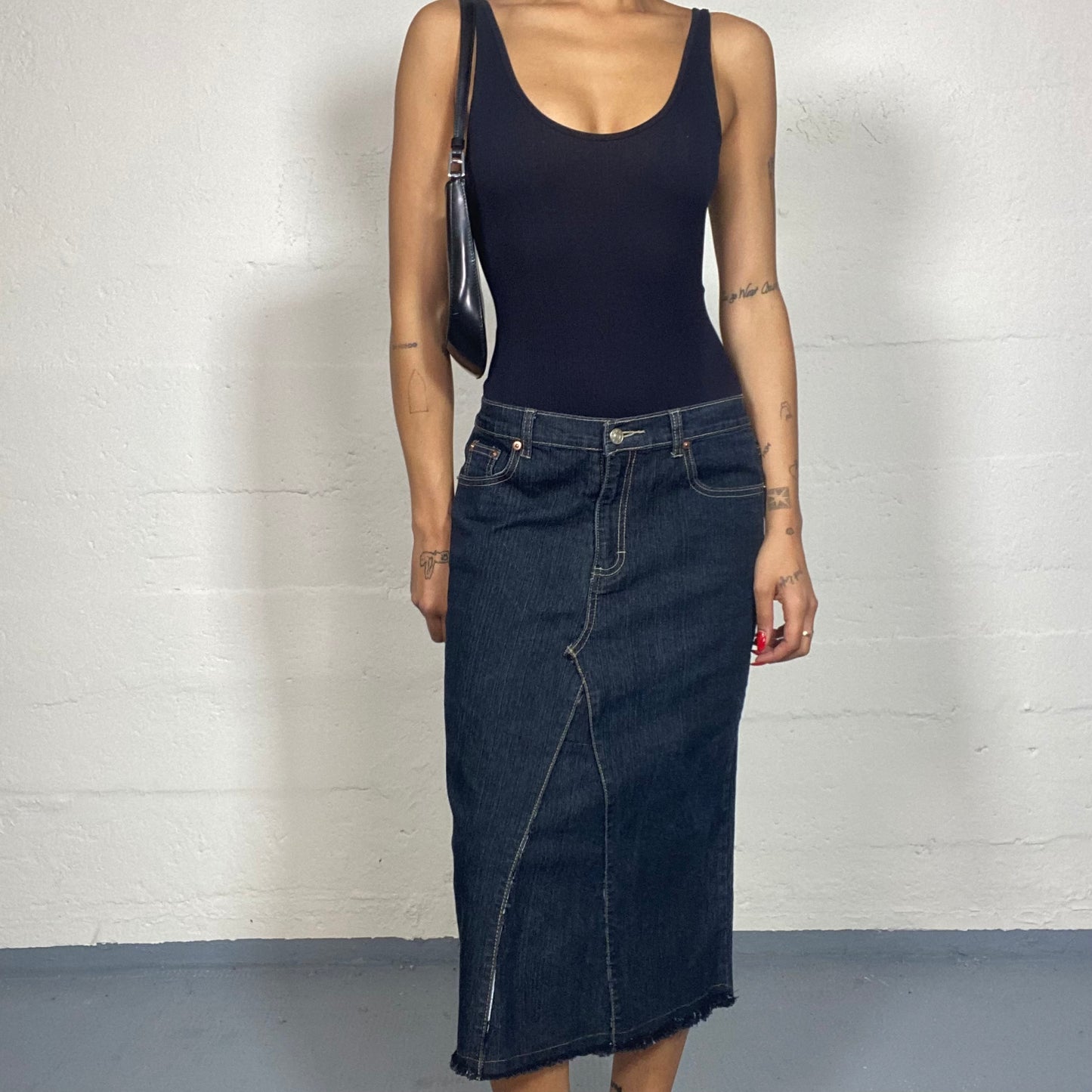 Vintage 2000's Cow-Girl Dark Denim Maxi Skirt (M)