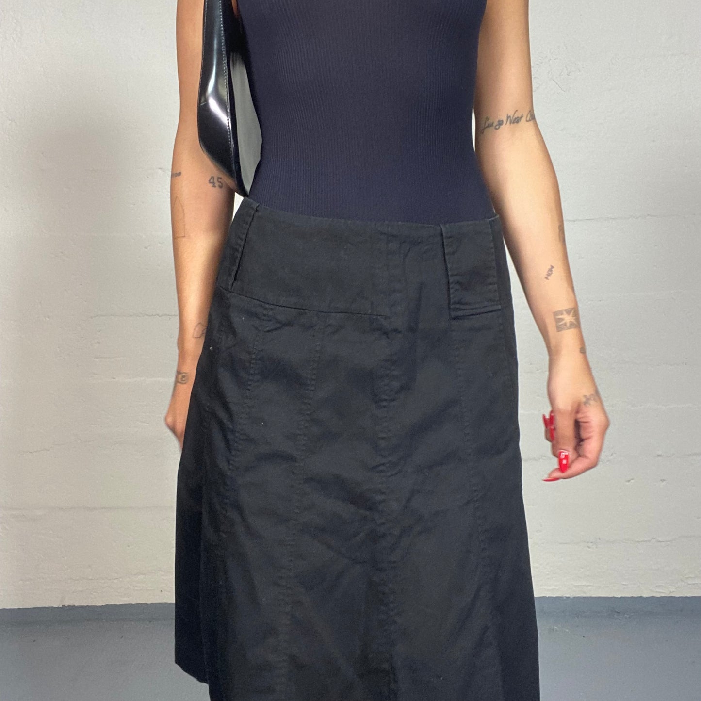 Vintage 90's Office-Girl Black Maxi Skirt with Tulip Cut (M)