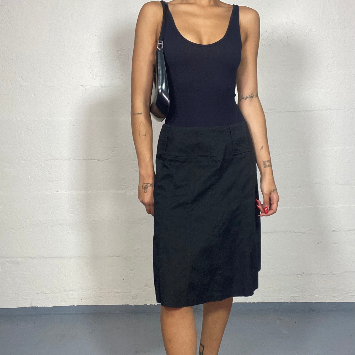 Vintage 90's Office-Girl Black Maxi Skirt with Tulip Cut (M)