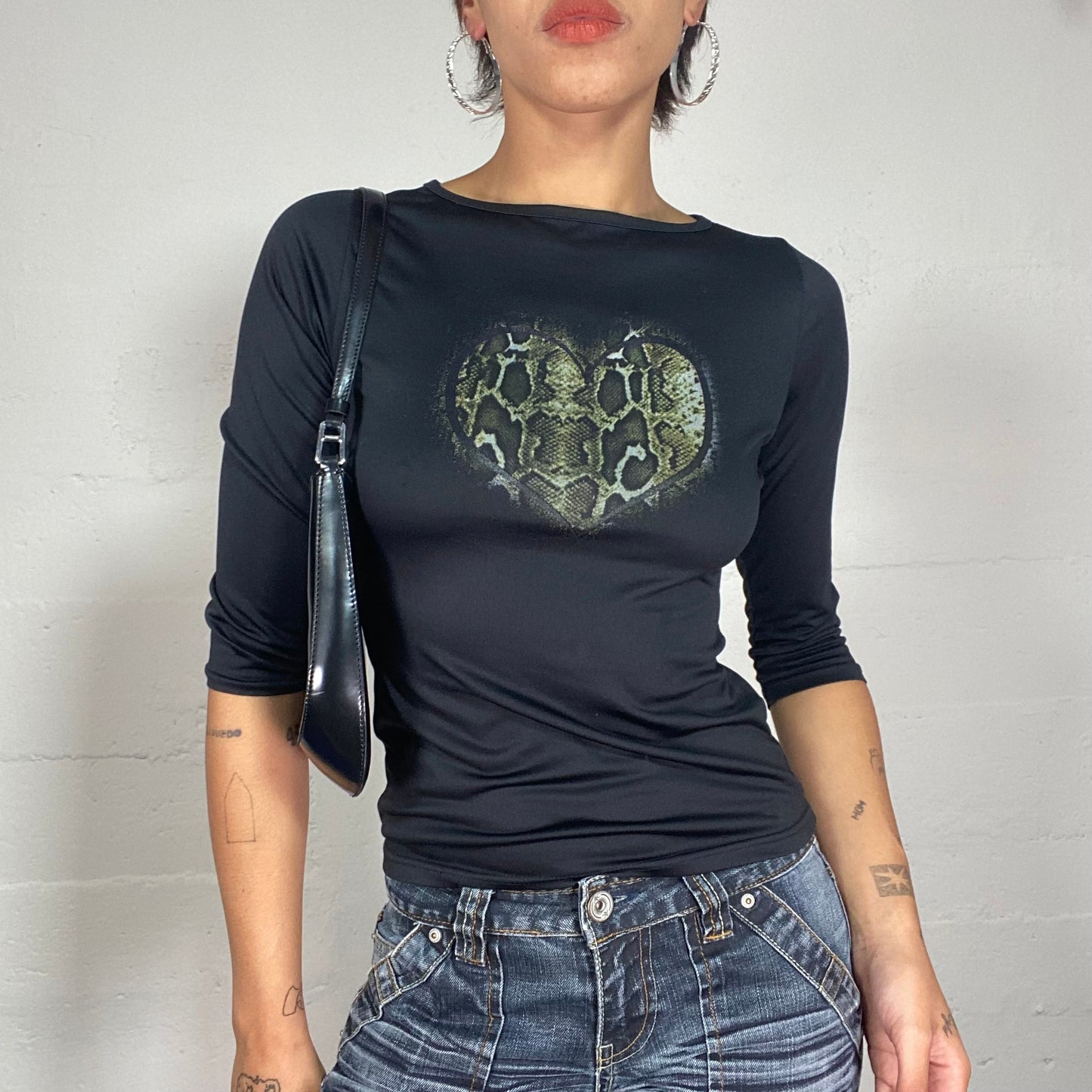 Vintage 2000's Downtown Girl Black 3/4 Sleeve Top with Serpent Heart Print (S)