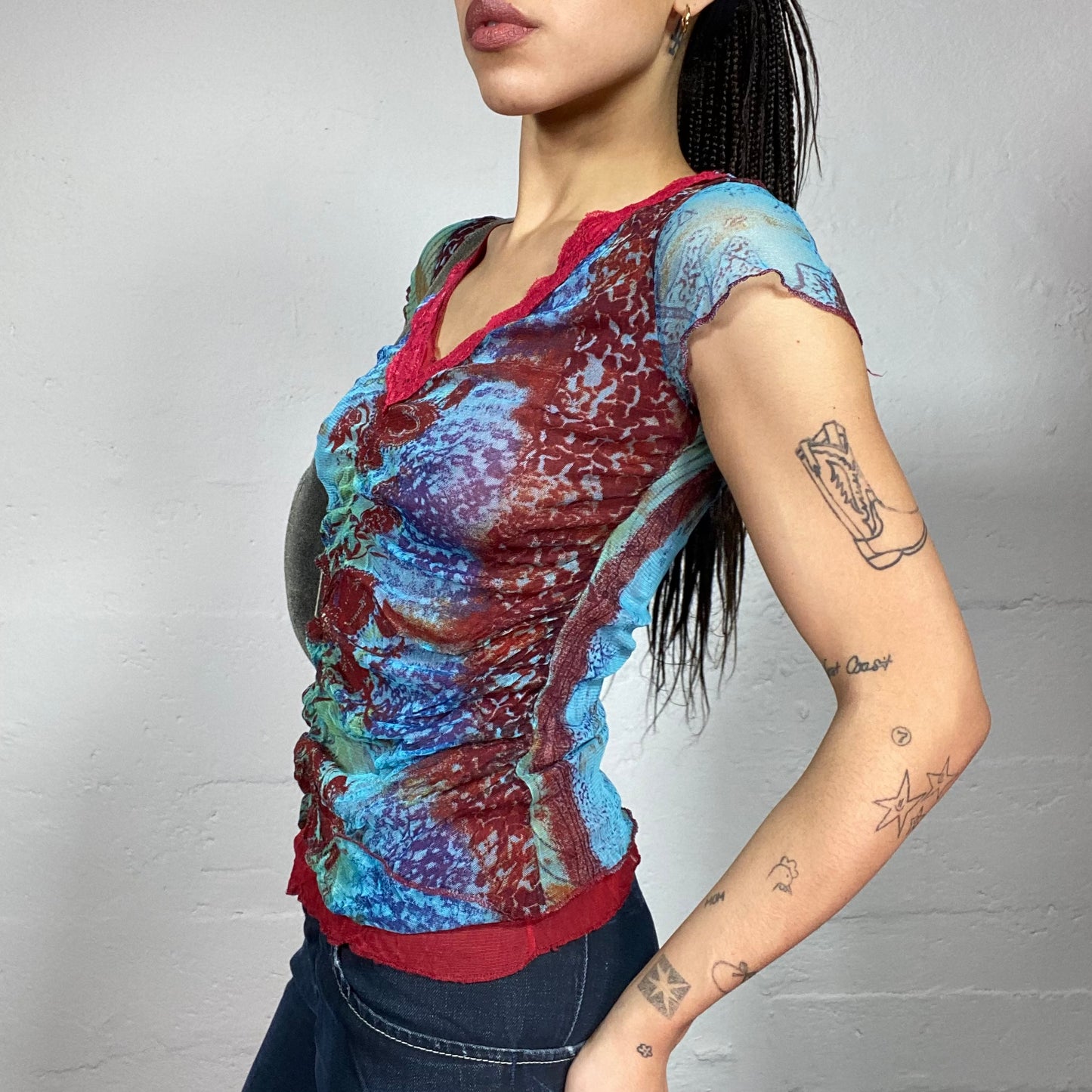 Vintage 2000's Indie Blue Tie Dye Top with Red Lace Trim Detail (S)