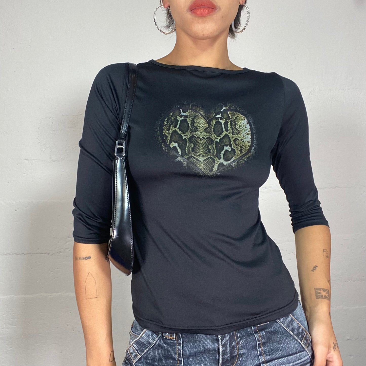 Vintage 2000's Downtown Girl Black 3/4 Sleeve Top with Serpent Heart Print (S)