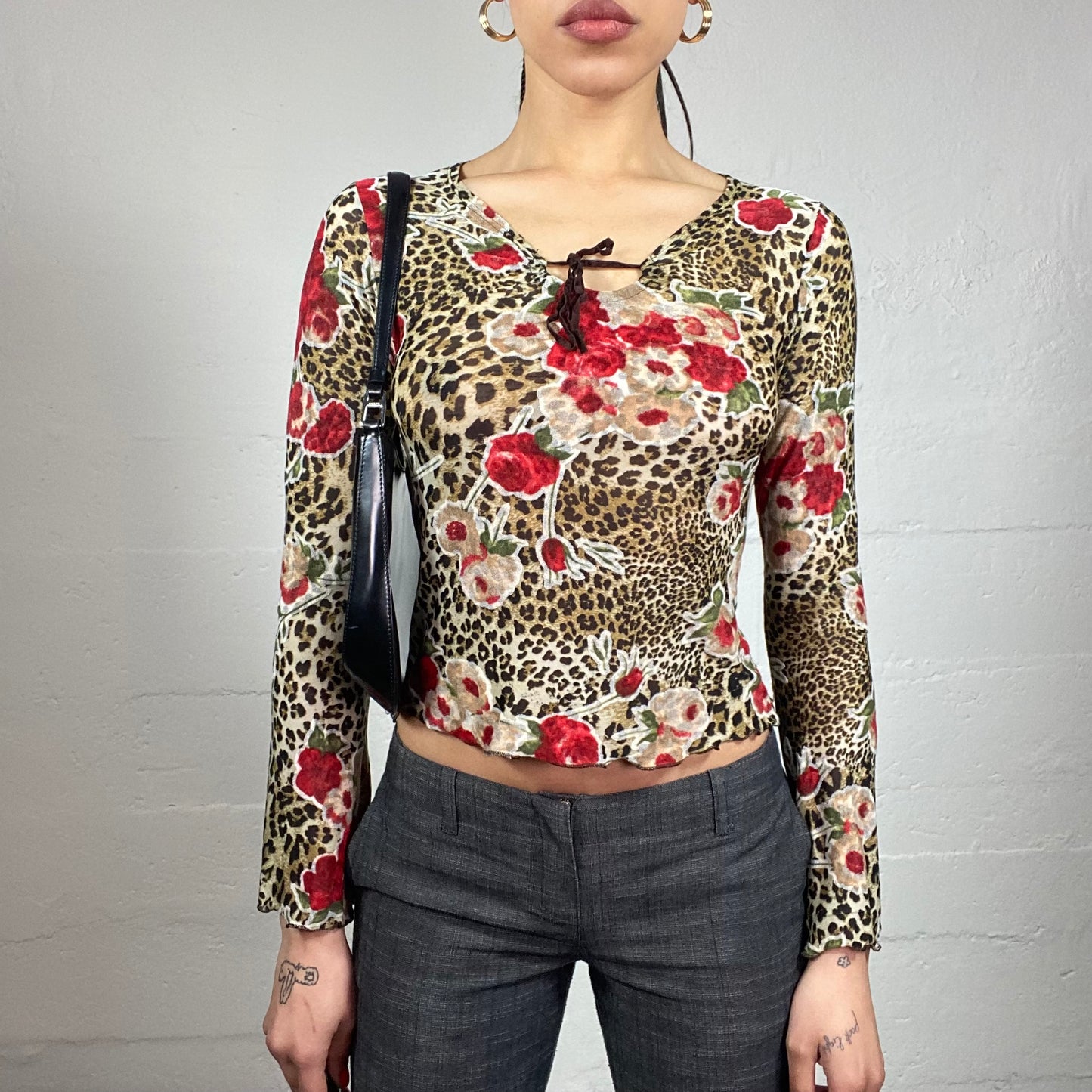 Vintage 90's Romantic Brown Longsleeve Top with Chetaah & Roses Print (S)