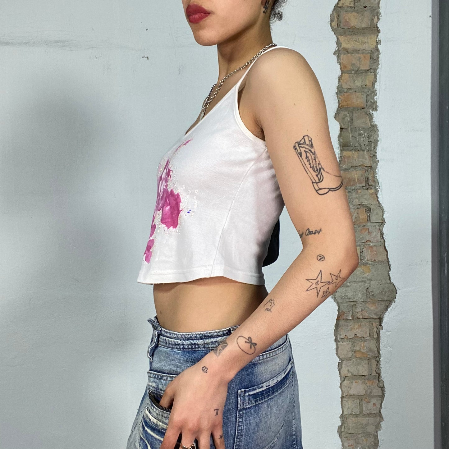 Vintage 2000's Downtown Girl White Crop Top with Pink Rose Print