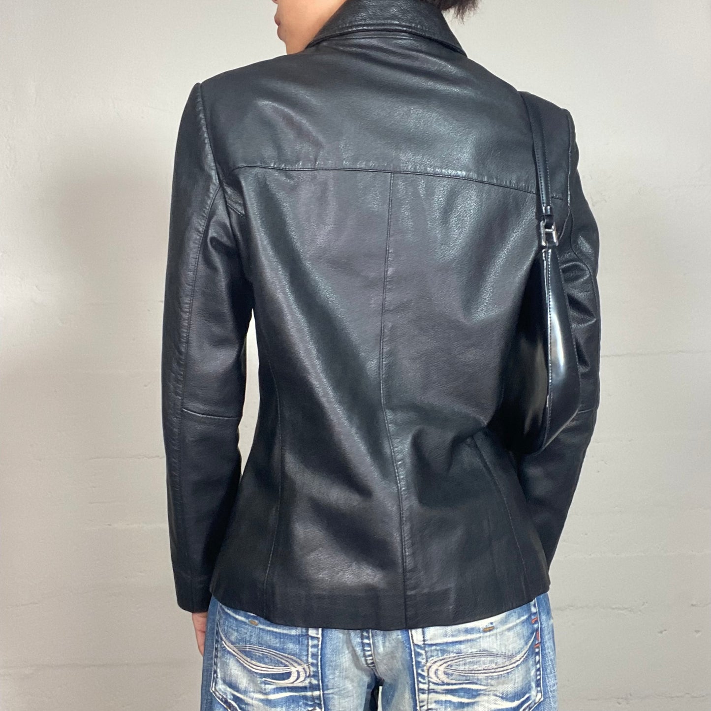 Vintage 90's Model off Duty Black Short Leather Coat with Straight Cut (M)