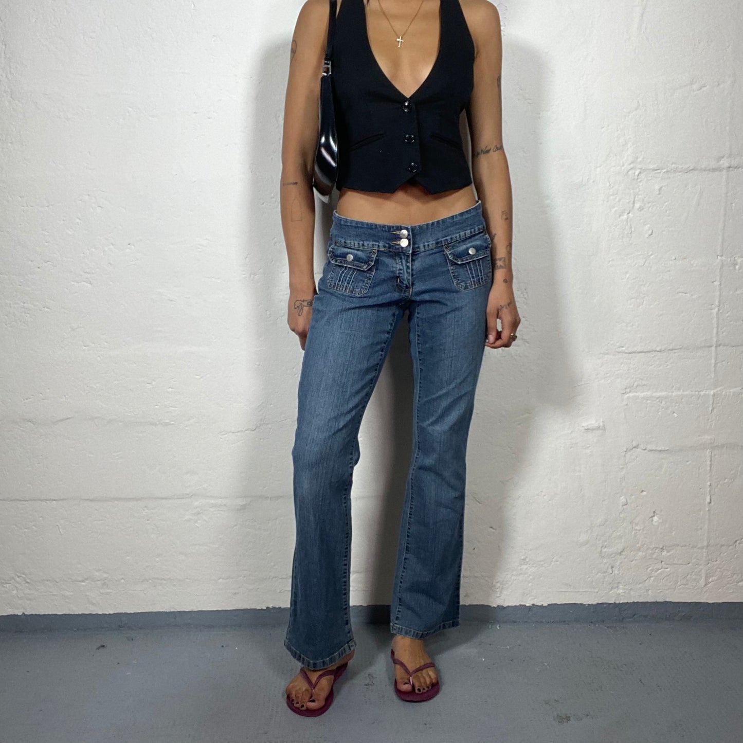 Vintage 2000's Cowgirl Mid Wash Denim Light Flare Jeans with Small Front Pocket Detail (S)