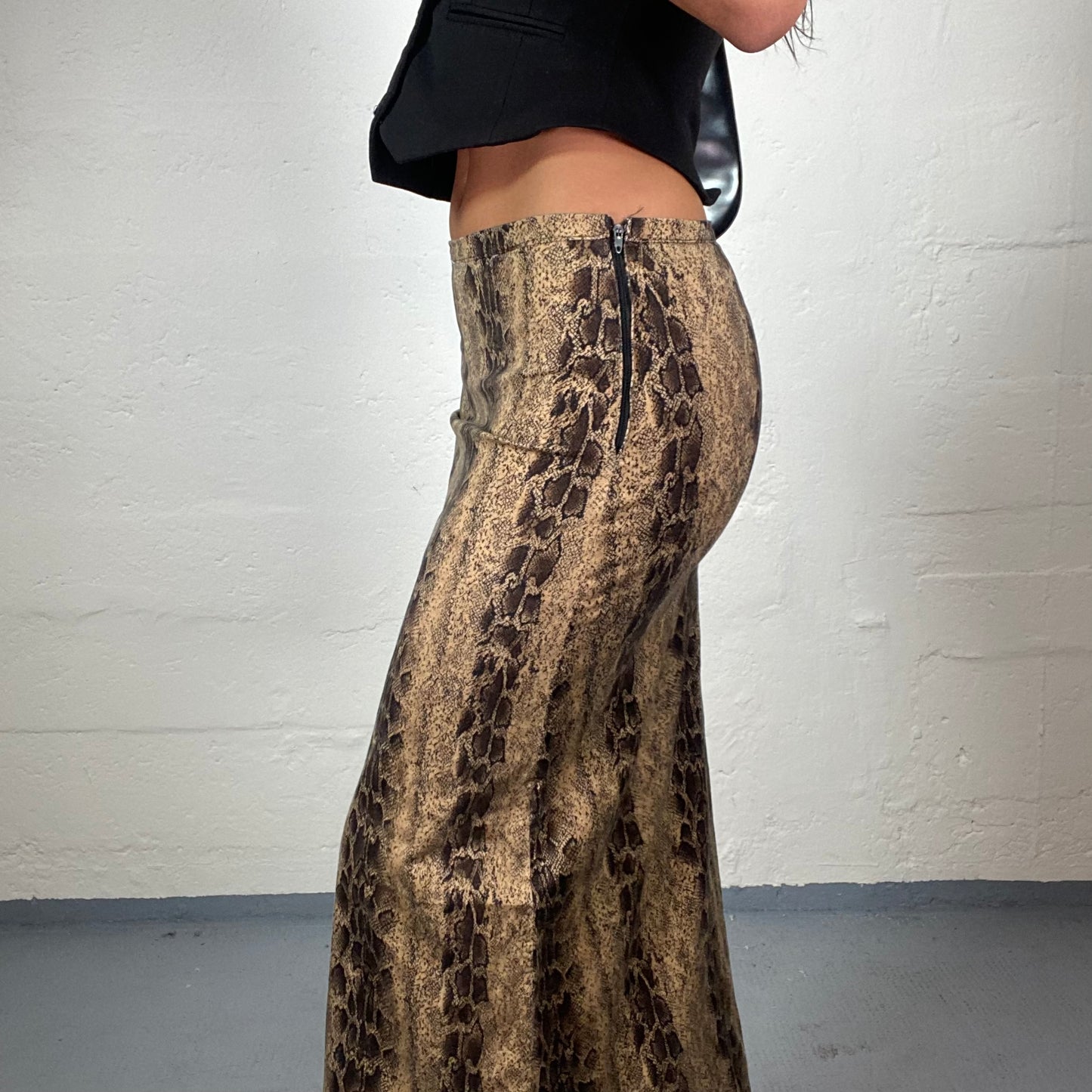 Vintage 2000's Downtown Girl Light Brown Snake Print Straight Maxi Skirt (S)