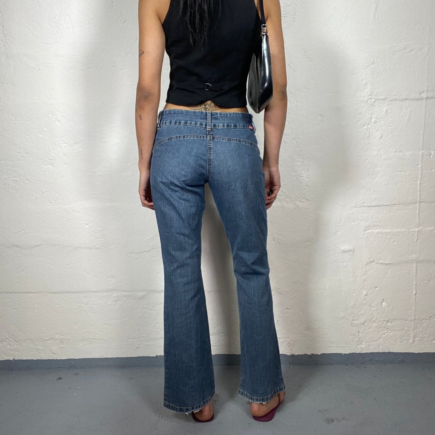 Vintage 2000's Cowgirl Mid Wash Denim Light Flare Jeans with Small Front Pocket Detail (S)