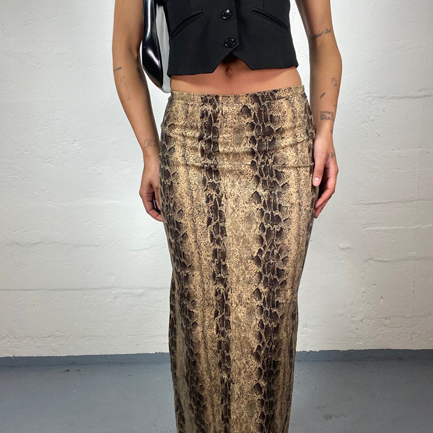 Vintage 2000's Downtown Girl Light Brown Snake Print Straight Maxi Skirt (S)