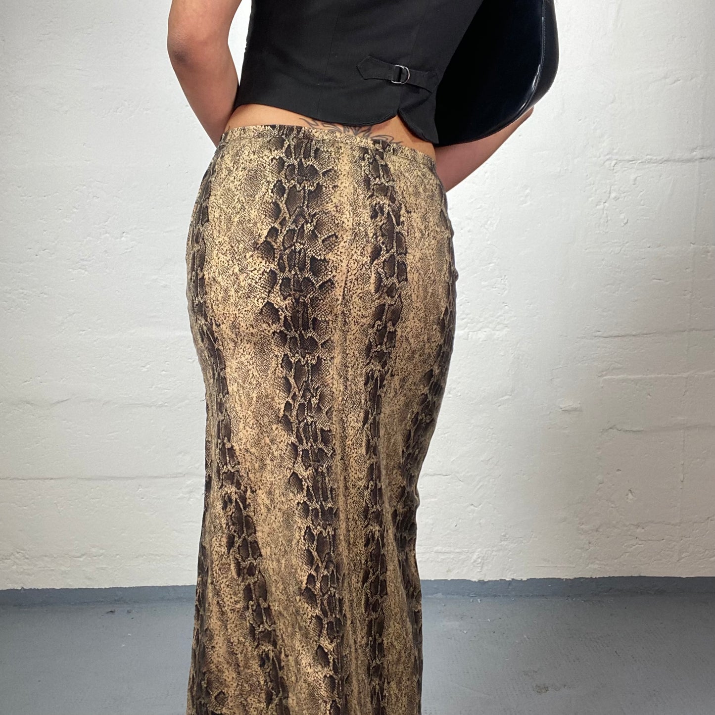 Vintage 2000's Downtown Girl Light Brown Snake Print Straight Maxi Skirt (S)