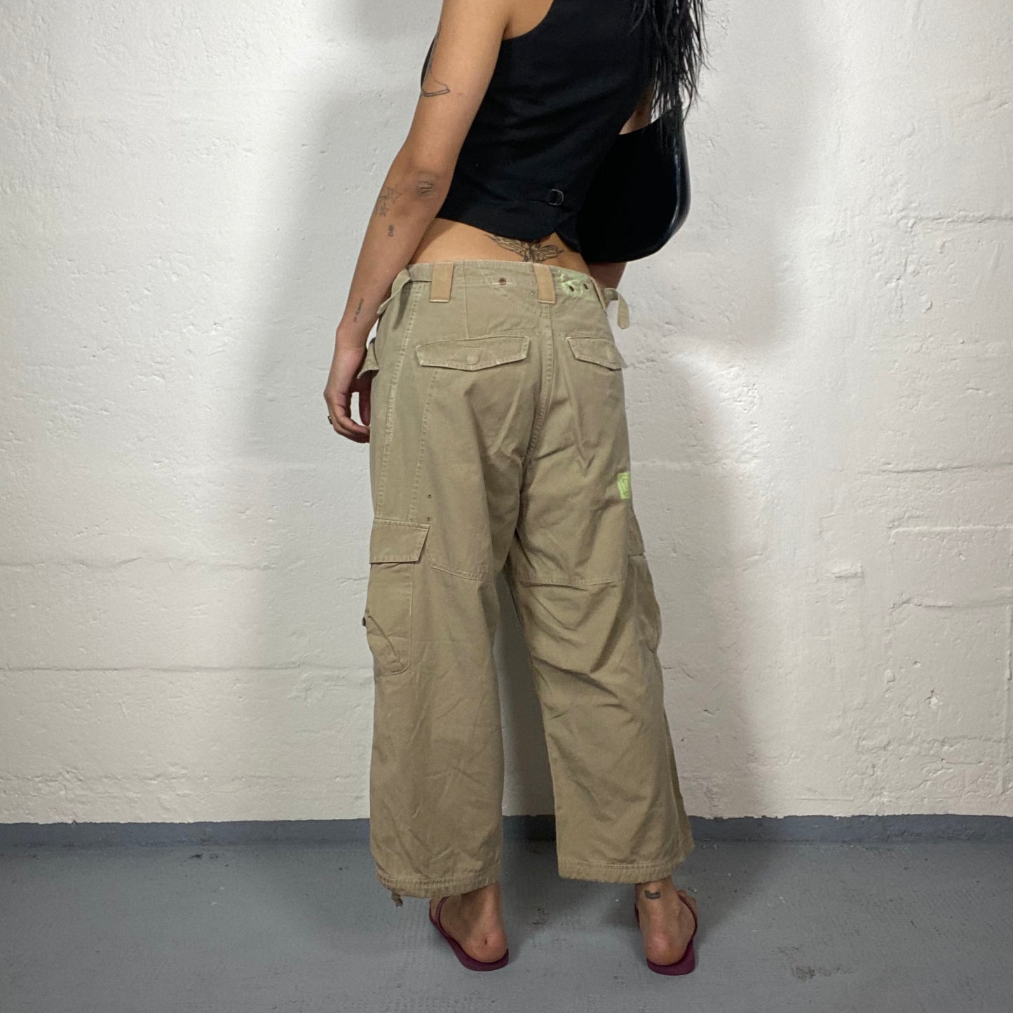 Vintage 2000's Downtown Girl Beige 7/8 Cargo Pants with Yellow Print Detail (L)