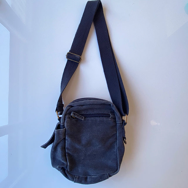 Vintage 90's Grunge Crossbody Grey Bag