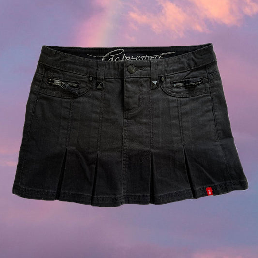 Vintage Y2K Black Pleated Denim Mini Skirt (36 EU - UK 8 - US 4)