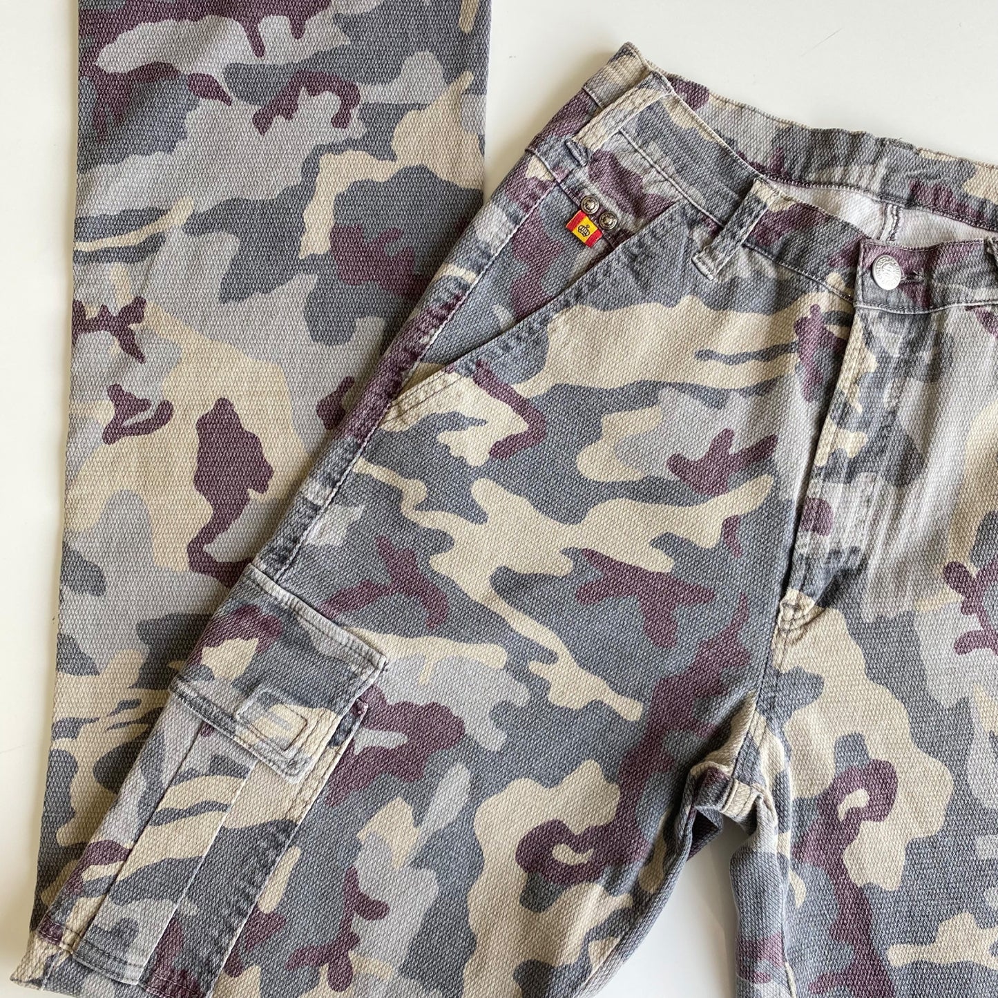 Vintage 90’s Camo Baggy Cargo Pants (34 EU / UK 6 / US 2)