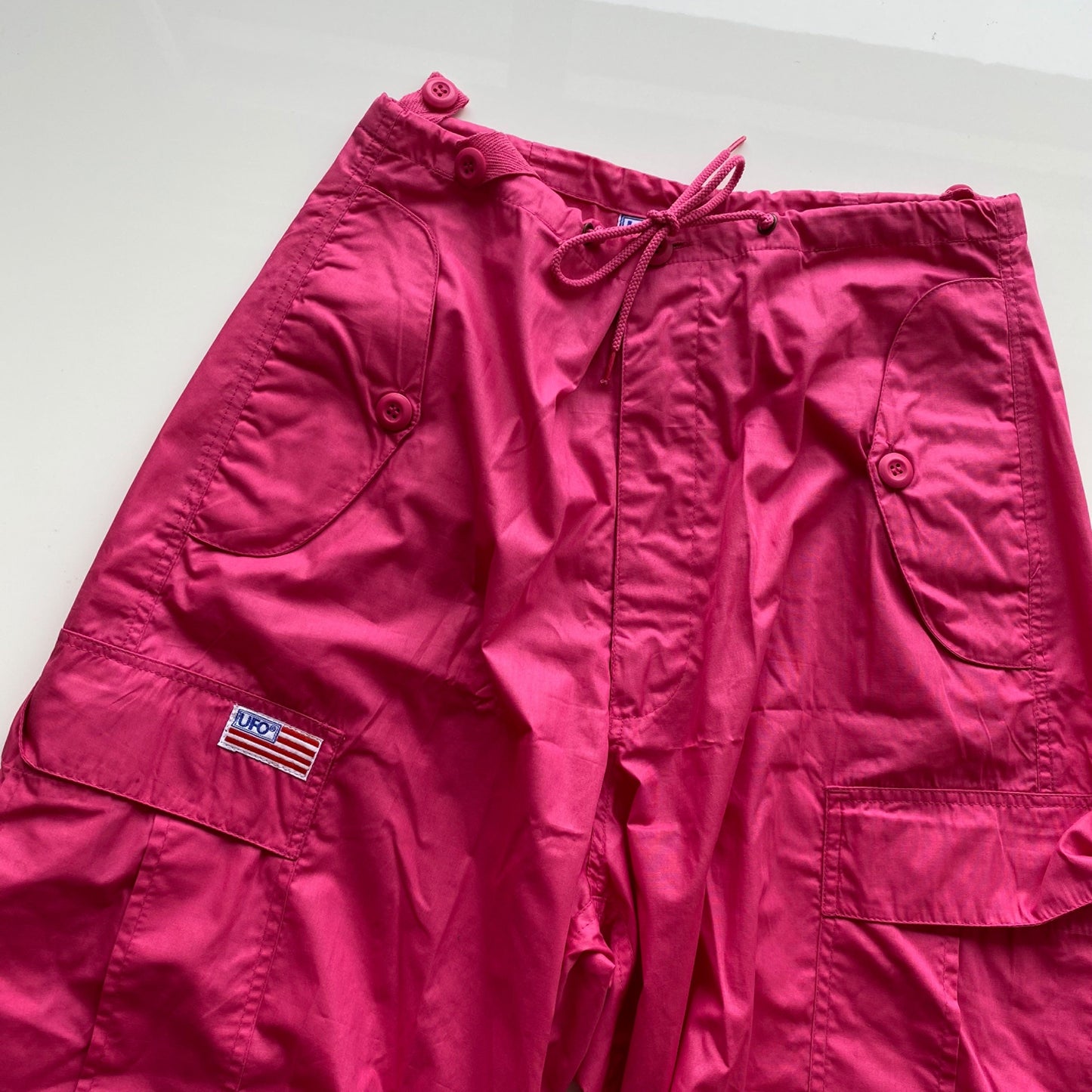 Vintage 90’s Rave Hot Pink Parachute Baggy Cargo Pants (S-M-L)