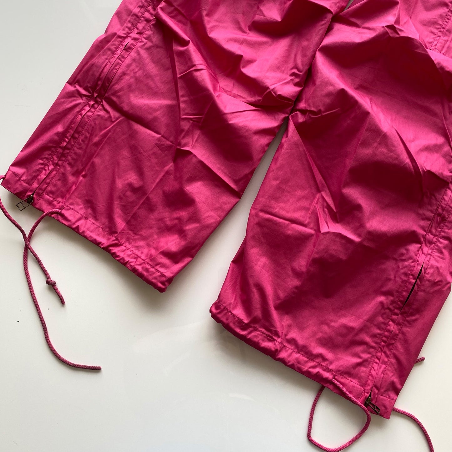 Vintage 90’s Rave Hot Pink Parachute Baggy Cargo Pants (XS-S-M)