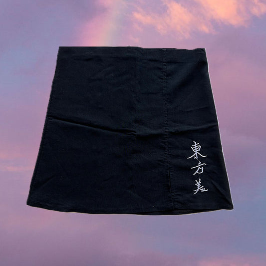 Vintage 90's Black Mini Skirt with Embroidered Chinese Letters (36 EU / 8 UK / 4 US)