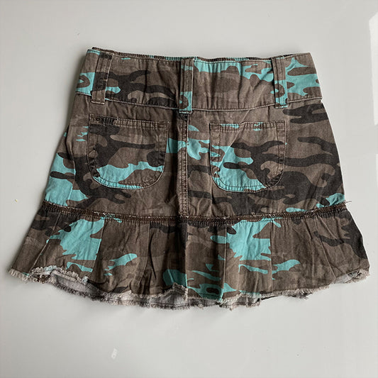 Vintage Y2K Bratz Camo Mini Skirt with Buckle Detail (XS)