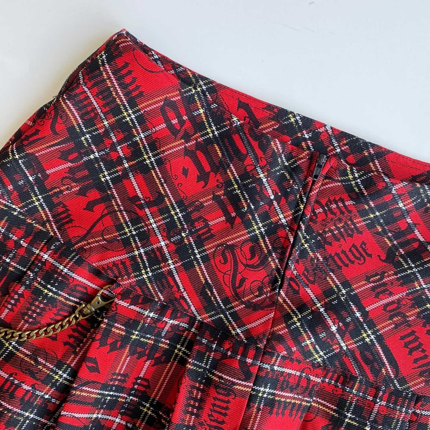 Vintage 90’s Goth Red Plaid Miniskirt with Chain (36 EU / UK 8 / US 4)