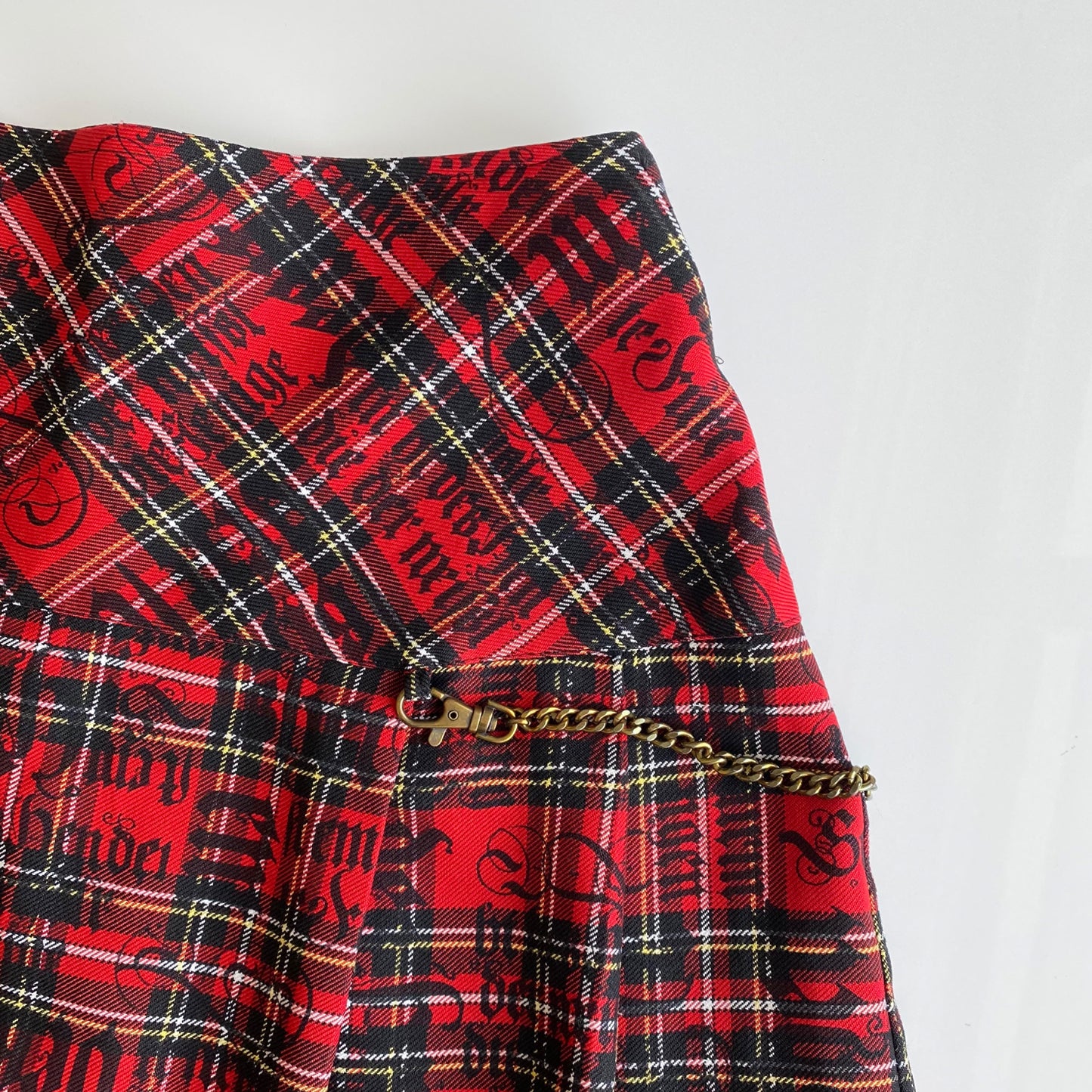 Vintage 90’s Goth Red Plaid Miniskirt with Chain (36 EU / UK 8 / US 4)