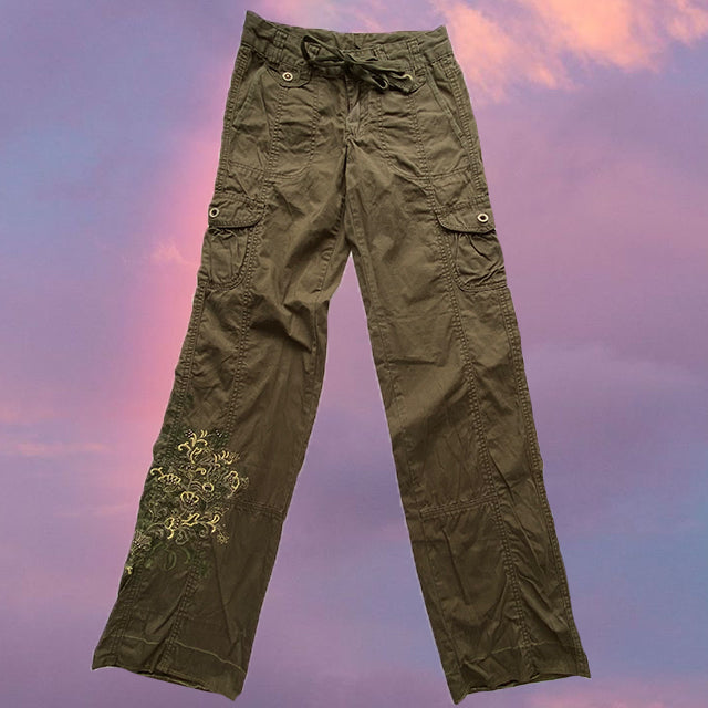 Vintage 90's Low Waist Khaki Baggy Cargo Pants with Floral Embroidery (XS)