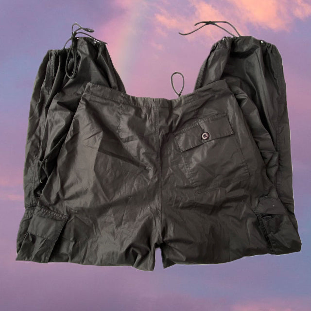 Vintage 90's Archive UFO Black Parachute Baggy Cargo Pants (XS-S-M)