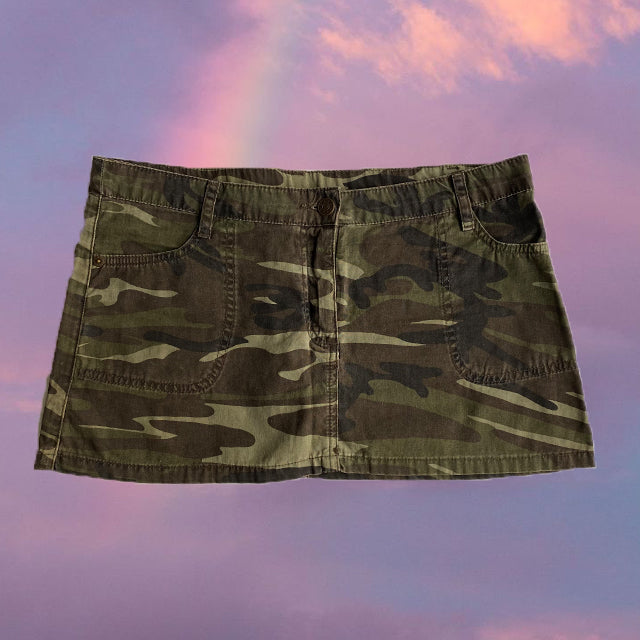 Vintage Y2K Camo Low Waist Mini Skirt (38 EU - 10 UK - 6 US)