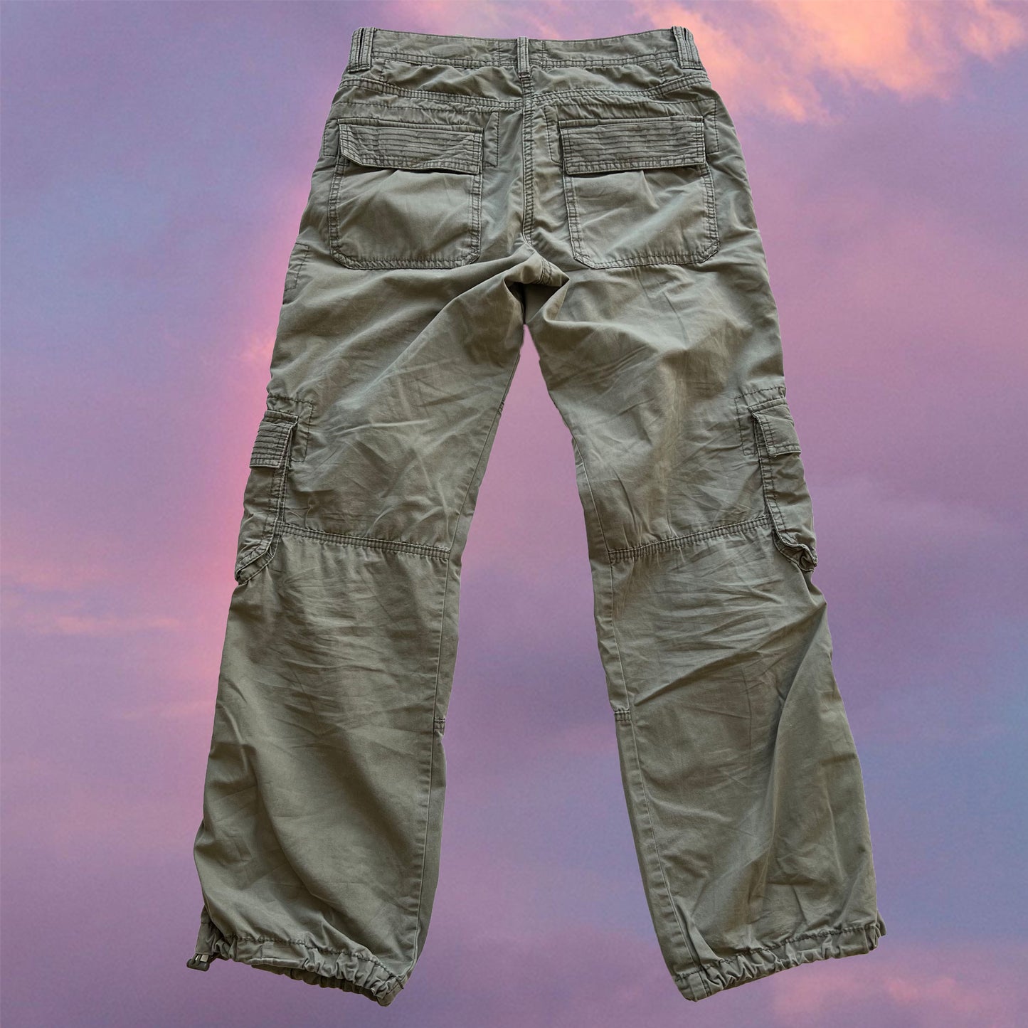 Vintage 90’s Low Waist Khaki Cargo Pants (38 EU / 10 UK / 6 US)