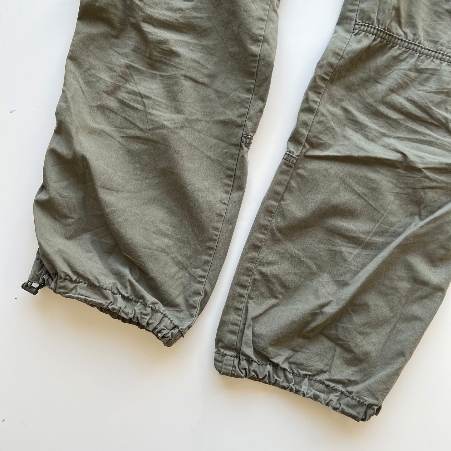 Vintage 90’s Low Waist Khaki Cargo Pants (38 EU / 10 UK / 6 US)