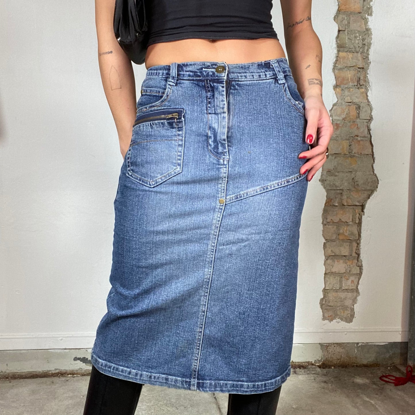 Vintage 90's Downtown Girl Denim Midi Skirt with Zipper Pocket(S)