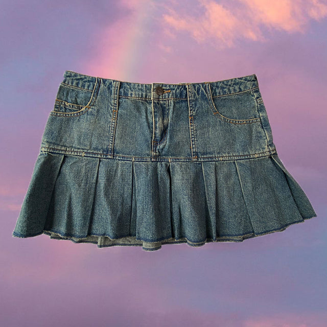 Vintage Y2K Pleated Denim Mini Skirt (M - 38 EU - 10 UK)