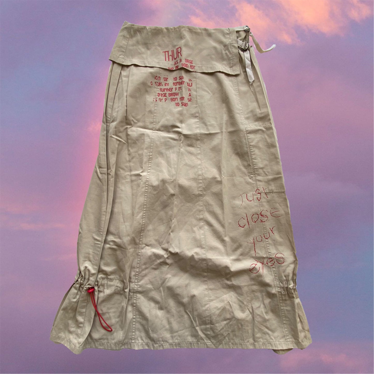 Vintage 90’s Archive Beige Cargo Maxi Skirt with Red Details (36 EU / 8 UK / 4 US)