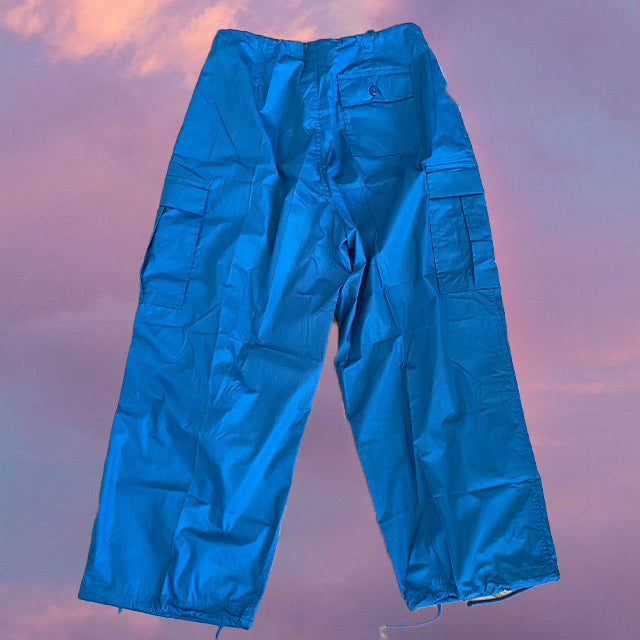 Vintage 90's Archive Blue Parachute Baggy Cargo Pants (M-L)