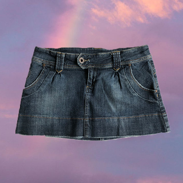 Vintage Y2K Low Waist Denim Mini Skirt (36 EU - 8 UK - 4 US)