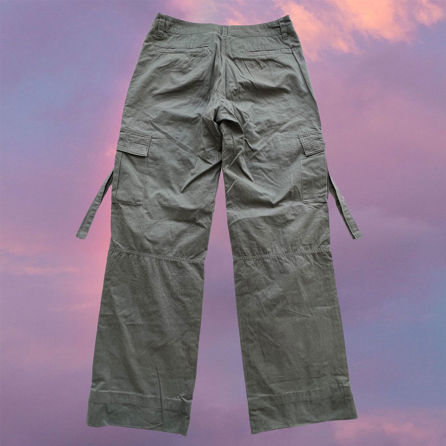 Vintage 90’s Low Waist OIive Green Cargo Pants (36 EU / 8 UK / 4 US)