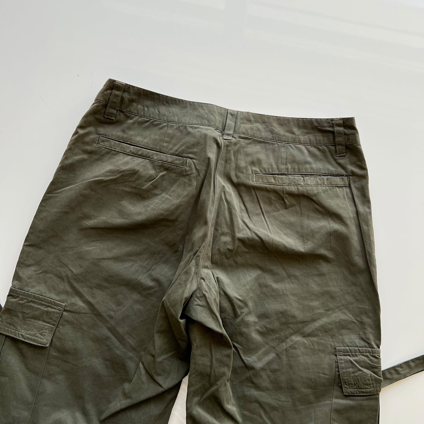 Vintage 90’s Low Waist OIive Green Cargo Pants (36 EU / 8 UK / 4 US)