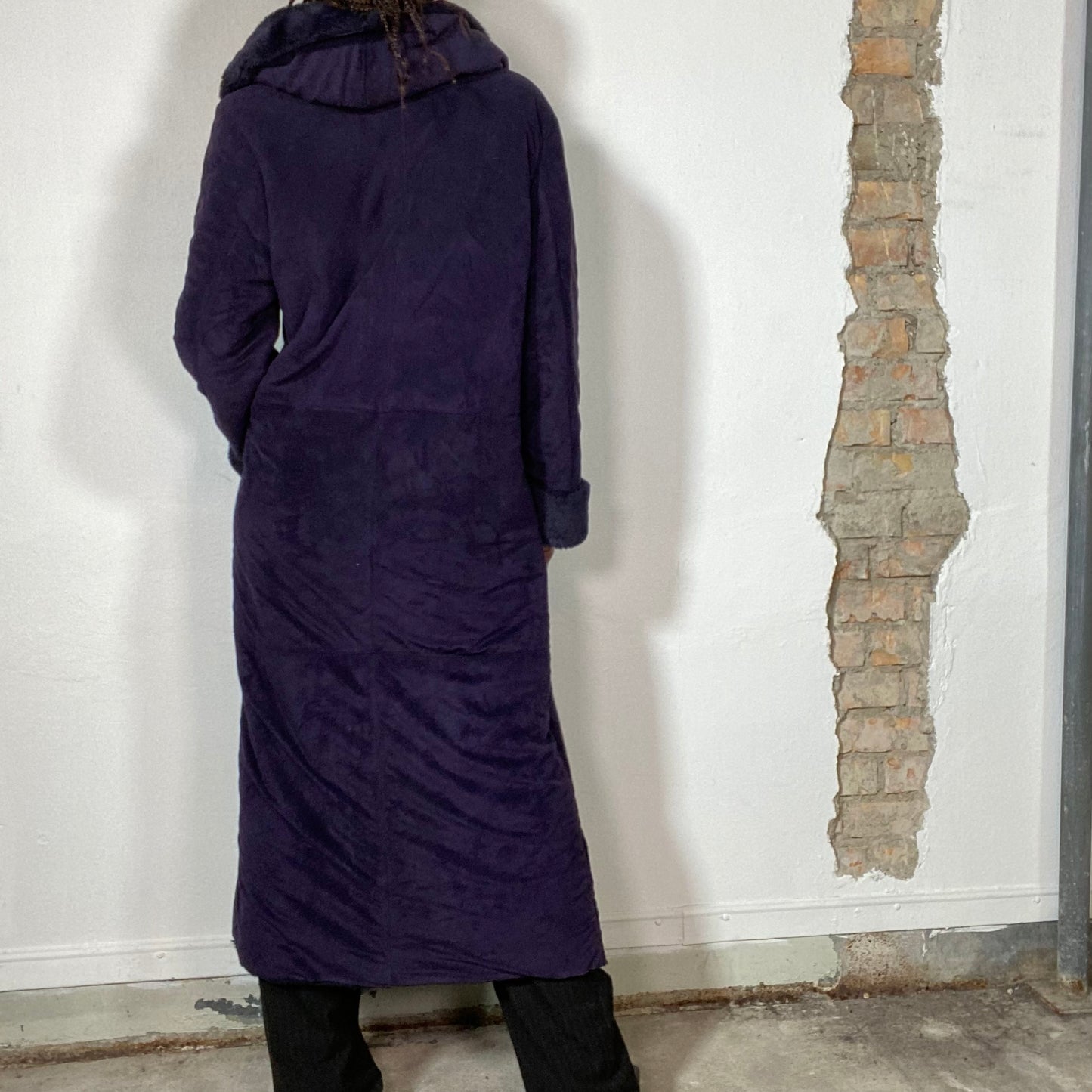 Vintage 90's Winter Purple Suede Coat with Faux Fur Lining (S/M)