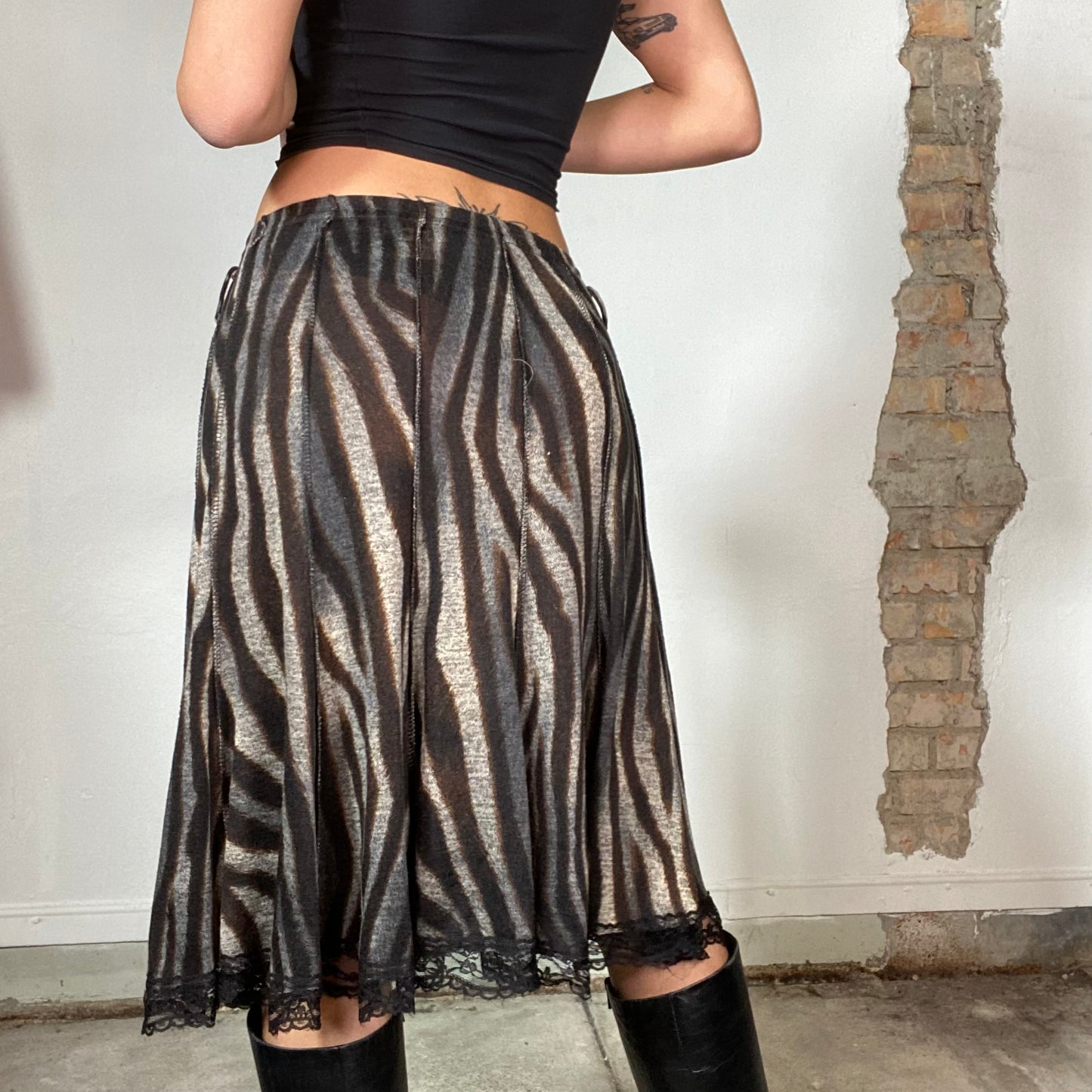 Vintage 2000's City Girl Zebra Print Midi Skirt with Lace Hem (S/M)