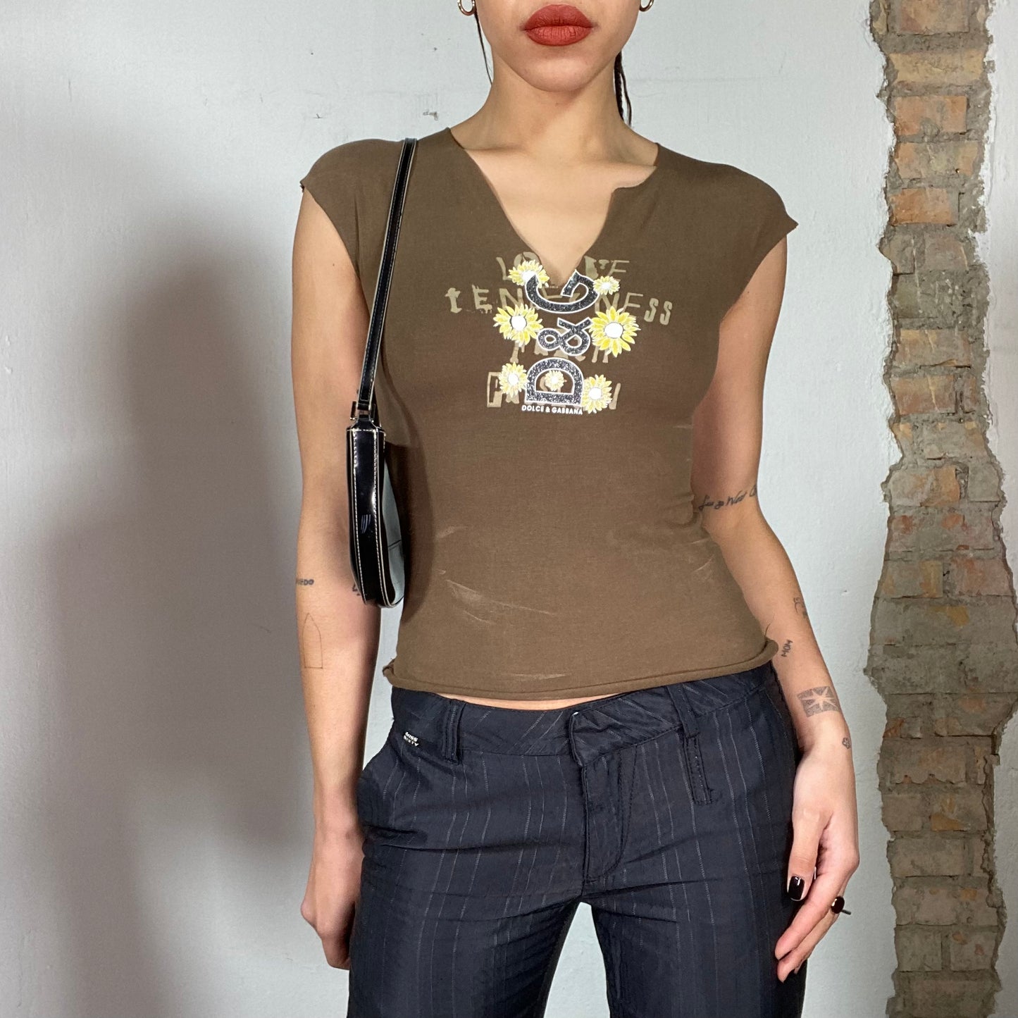 Vintage 90's Archive Dolce & Gabana Brown Shirt with 'D&G' and Flower Print (S/M)