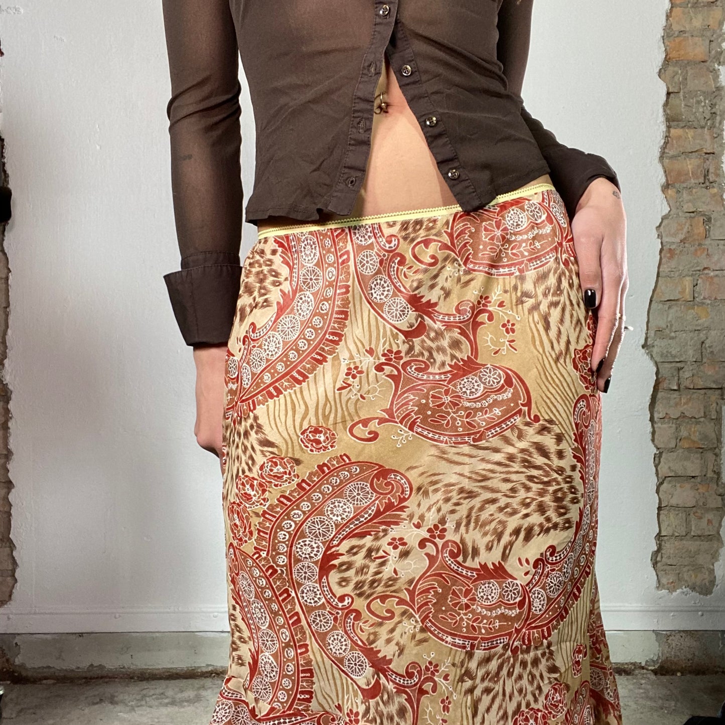 Vintage 90's Fairy Beige and Red Paisley Midi Skirt with Ruffled Hem (S/M)