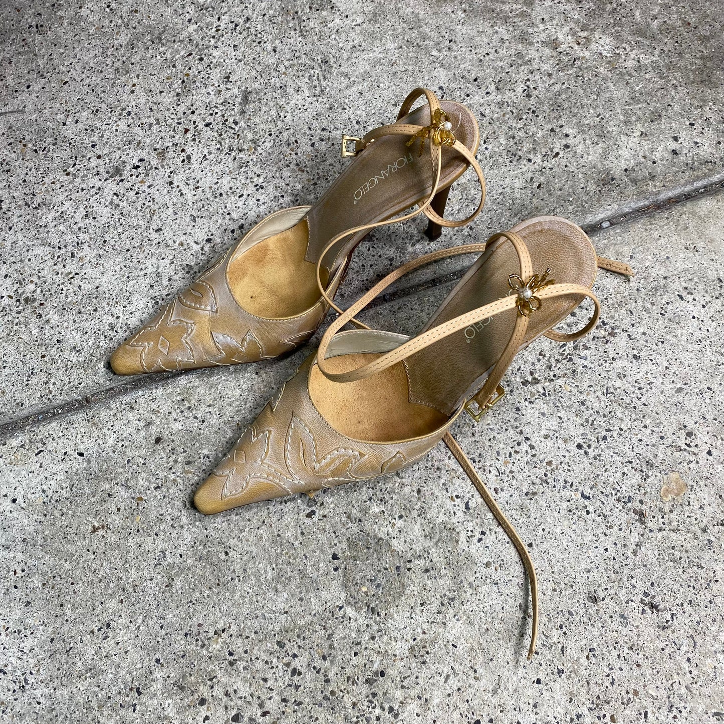 Vintage 2000's Brown Pointy Heels (Size 37)