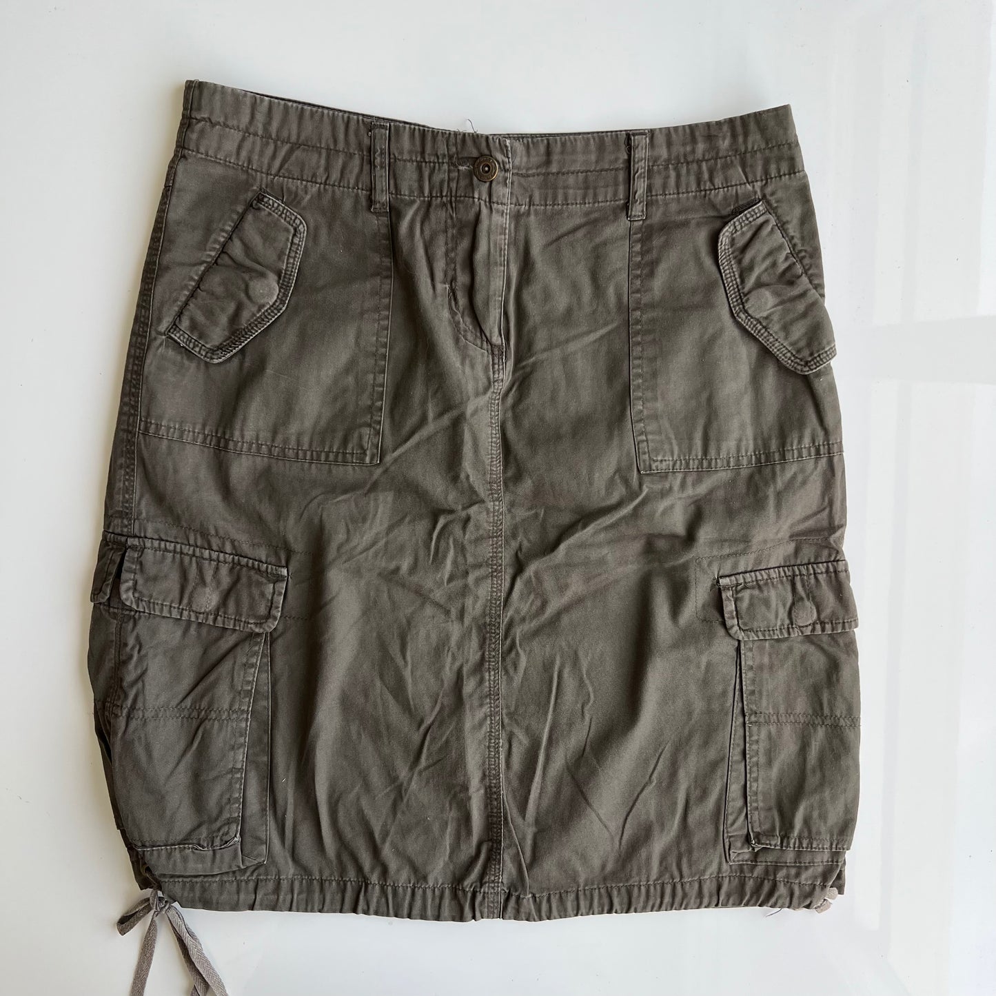 Vintage 90's Cargo Khaki Midi Skirt (34 EU / UK 6 / US 2)