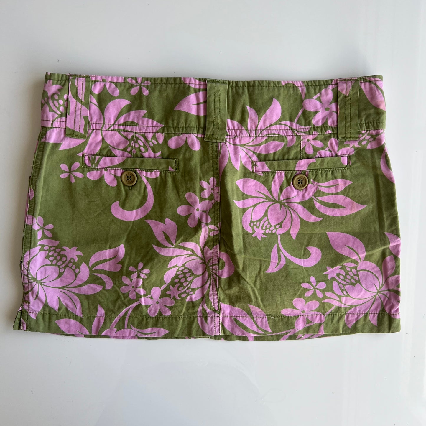 Vintage 90's Summer Green Cargo Mini Skirt with Pink Hibiscus Print (36 EU / UK 8 / US 4)