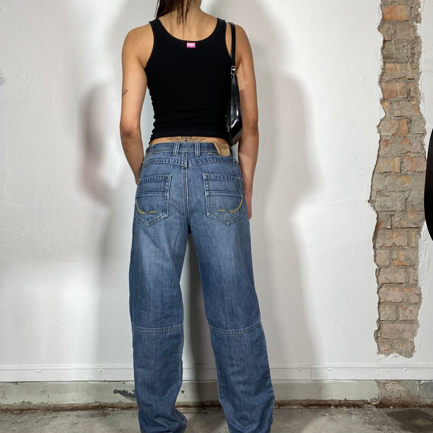 Vintage 90's Streetstyle Baggy Light Wash Denim Boyfriend Jeans (S/M)