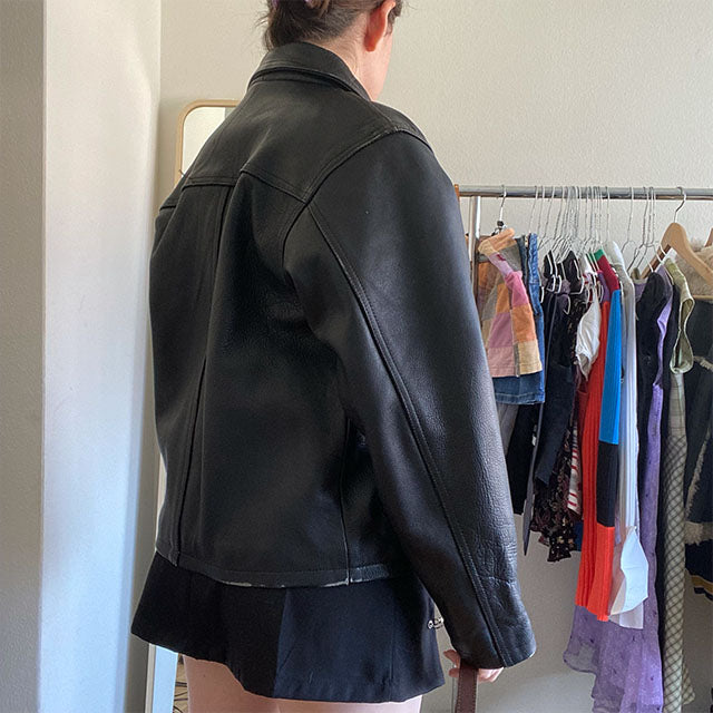 Vintage 90s Black Boxy Leather Jacket (XS - oversize fit)