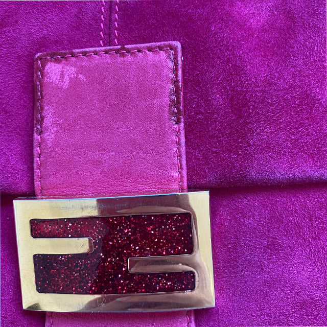 Vintage 90's Fendi Pink Suede Baguette Bag – Michelle Tamar
