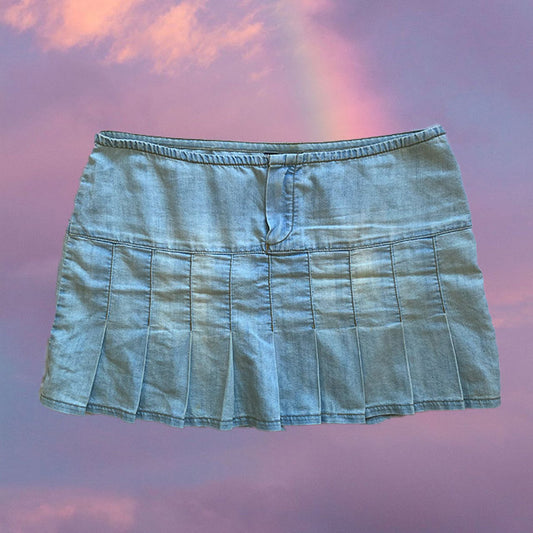 Vintage 90's Light Denim Pleated Miniskirt (38 EU)